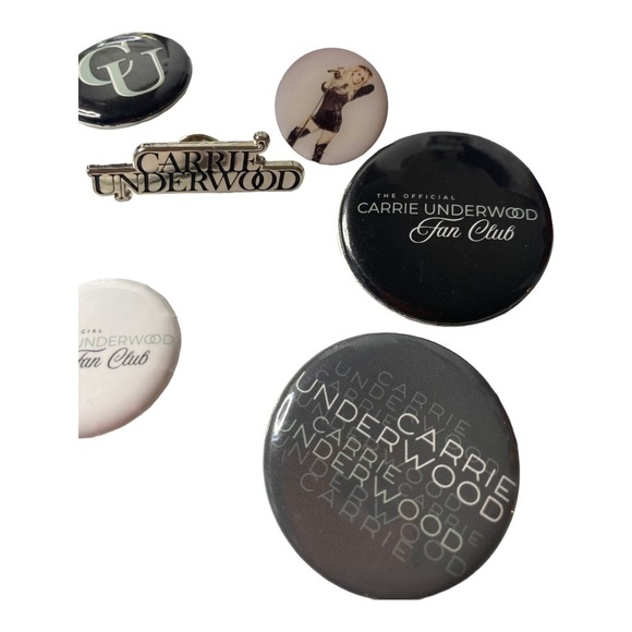 𝅺carrie Underwood Fan Club Concert pins - Picture 3 of 4